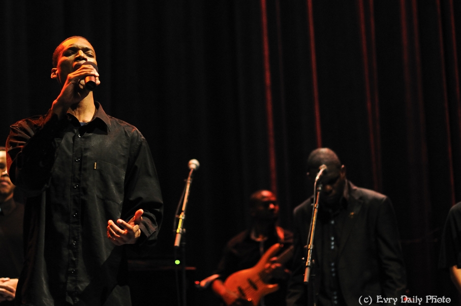 Evry Daily Photo - Telethon Evry 2010 - Concert Evry University Gospel - large - 5243442759.jpg
